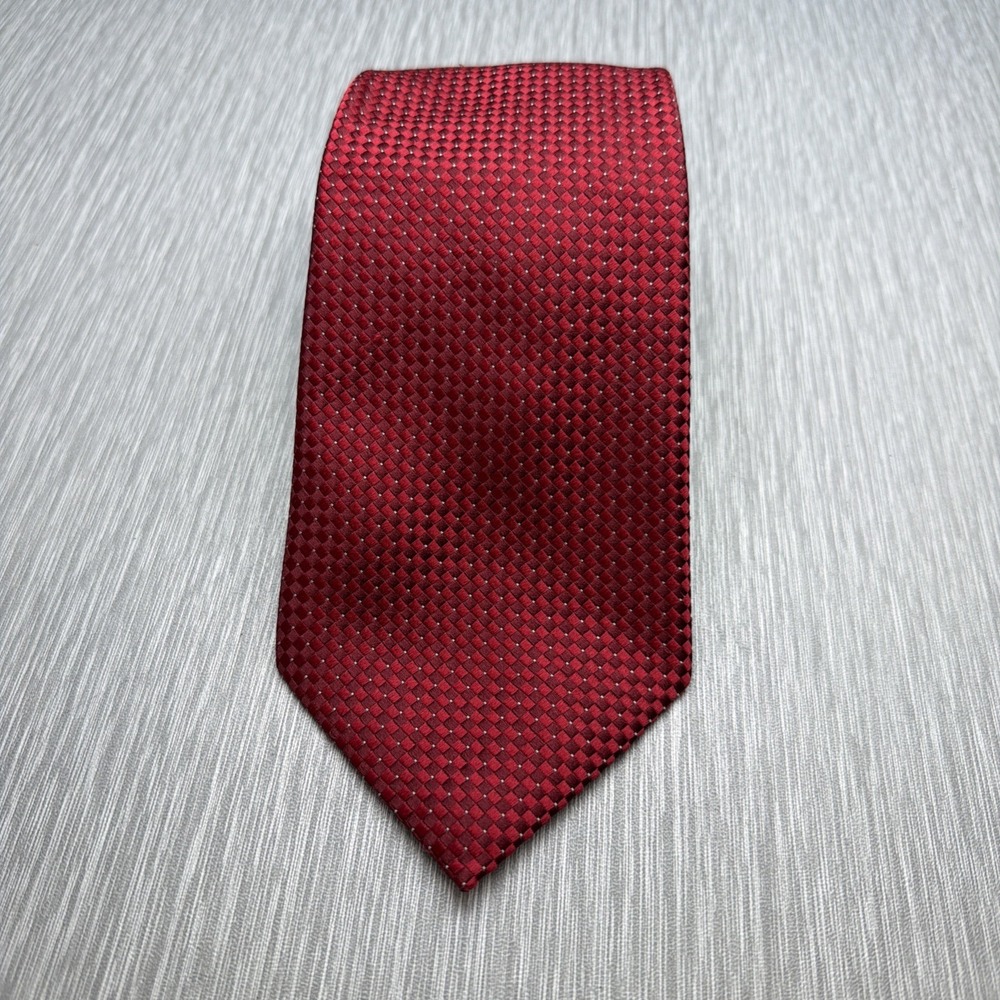 Donald J Trump Signature Collection Men's Red Geometric Silk Tie Necktie 60"